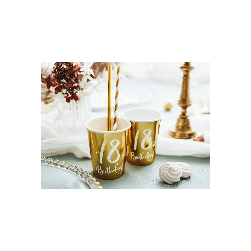 gobelets dore 18 ans table