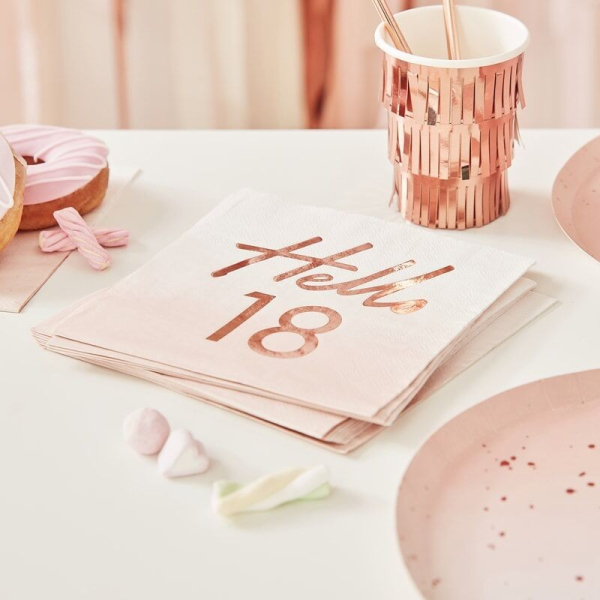 serviettes en papier 18 ans table