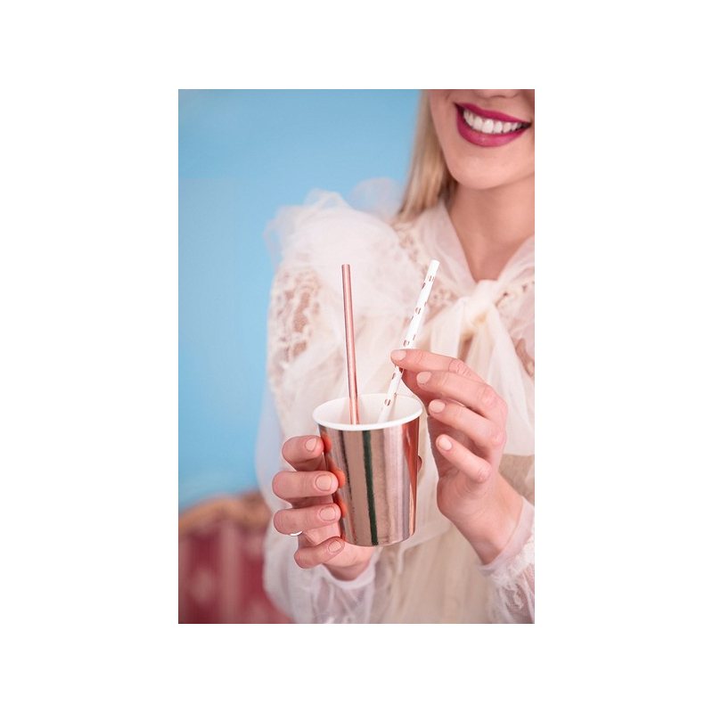 pailles blanches coeurs rose femme