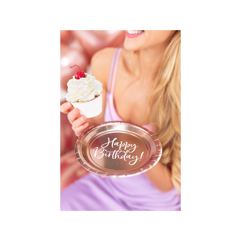 assiettes roses anniversaire gateau