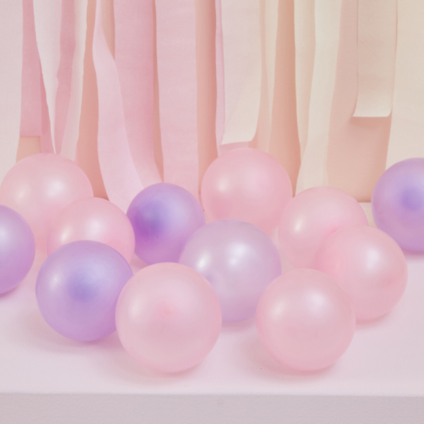 mini ballons rose et lilas ambiance