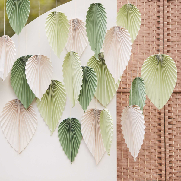 feuilles palmiers suspendues Deco