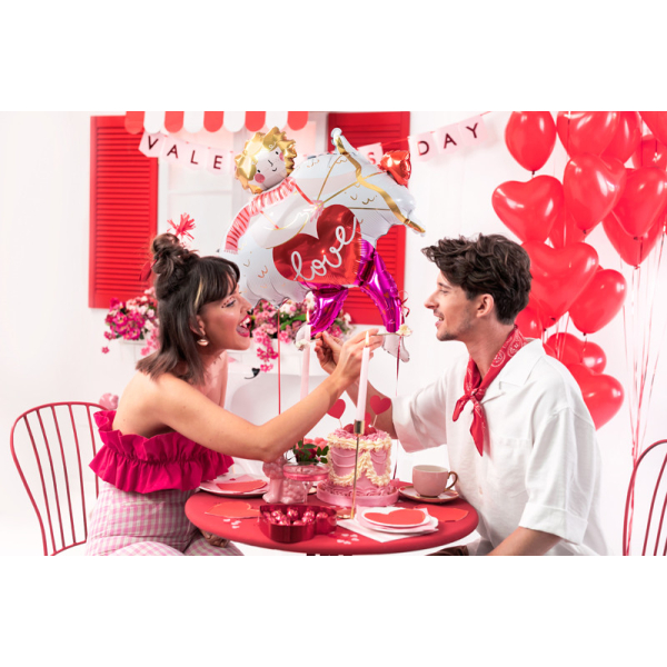 confettis coeurs roses clairs saint Valentin