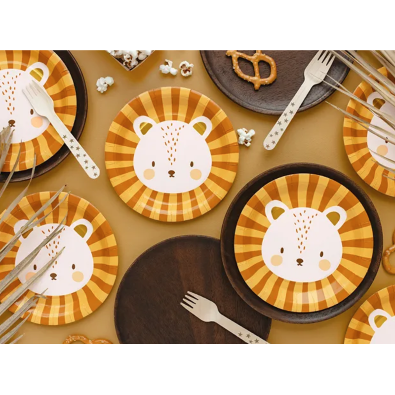 assiettes anniversaire lion table