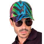 Casquette à sequins, motif tigre multicolore Casquette à sequins, motif tigre multicolore